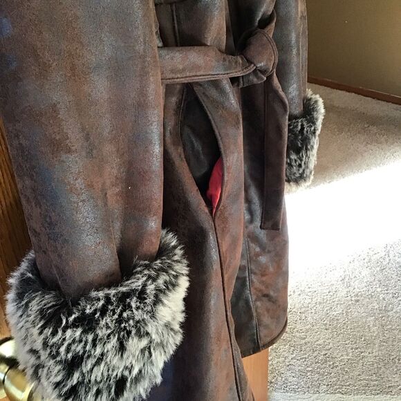 Penny Lane Women's Vintage 1970s Brown Shearling Coat Fur Trim - Picture 6 of 6